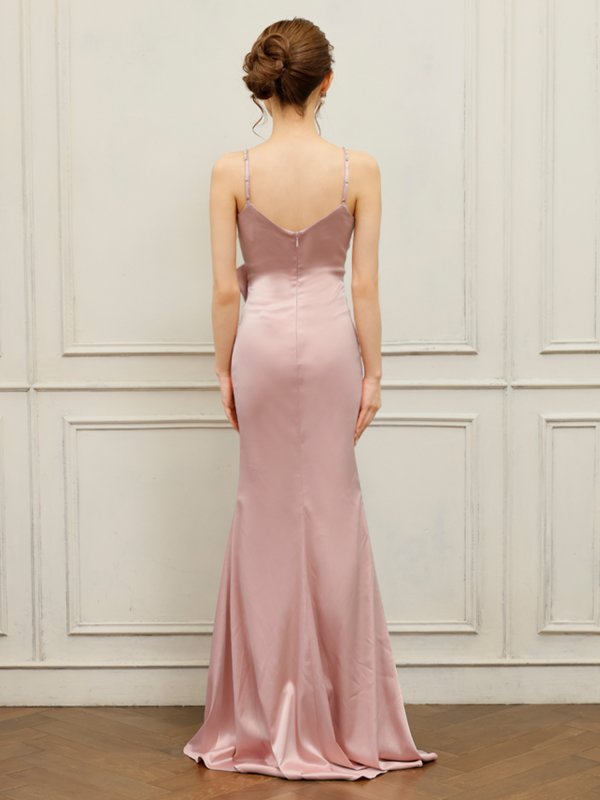 ピンク モデル：ひより　身長：152cm　着用サイズ：Sサイズ