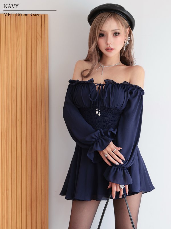 ネイビー　モデル：葉月芽生　身長：157cm　着用サイズ：Sサイズ