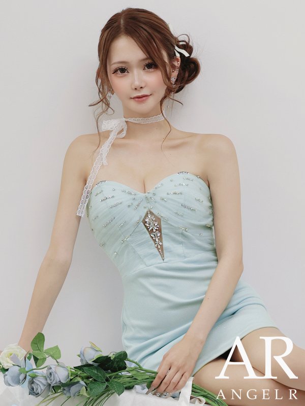 サックス モデル：りり　身長：159.8cm　着用サイズ：Sサイズ