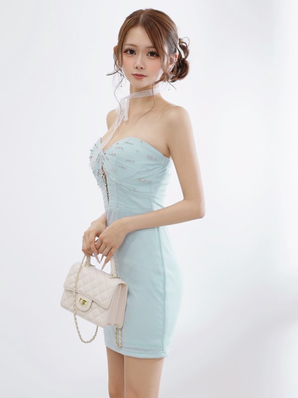 サックス モデル：りり　身長：159.8cm　着用サイズ：Sサイズ