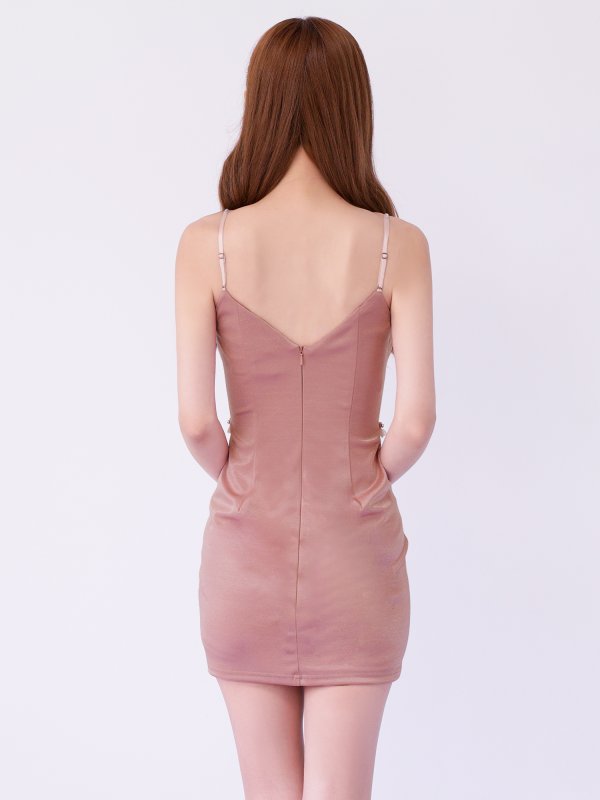 ピンク モデル：るりぴ　身長：165cm　着用サイズ：Sサイズ