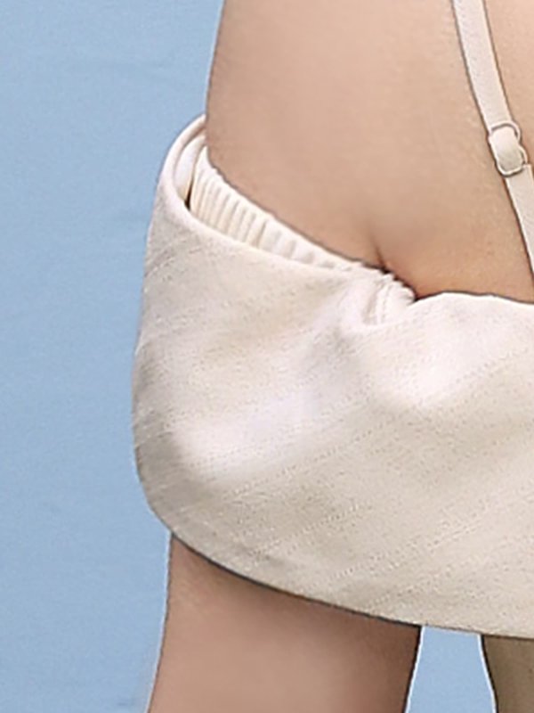 アイボリー　モデル：葉月芽生　身長：157cm　着用サイズ：Sサイズ