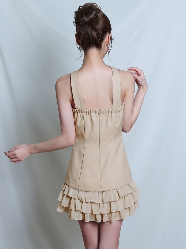 ベージュ　モデル：るりぴ　身長：165cm　着用サイズ：Sサイズ