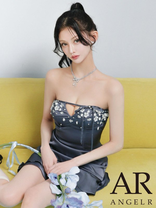 ネイビー　モデル：ミレイ　身長：156cm　着用サイズ：Sサイズ