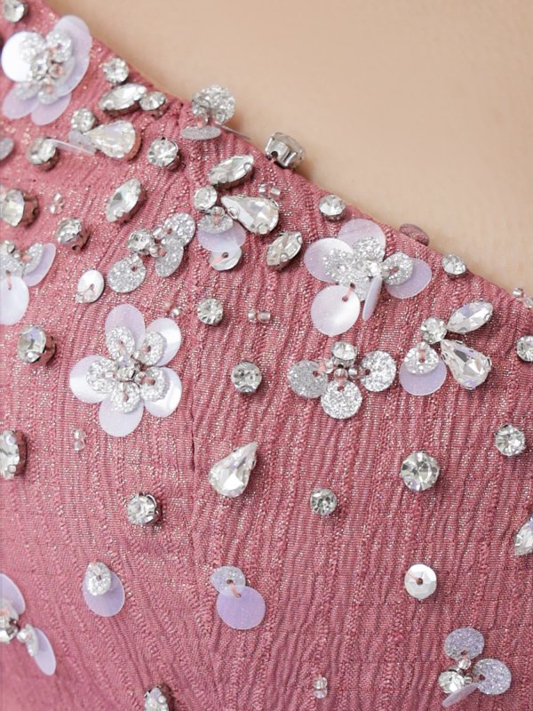 ピンク　モデル：ミレイ　身長：156cm　着用サイズ：Sサイズ