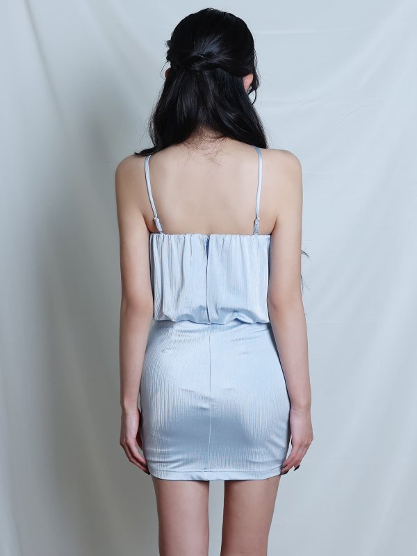 サックス　モデル：ゆいぴす　身長：170cm　着用サイズ：Sサイズ