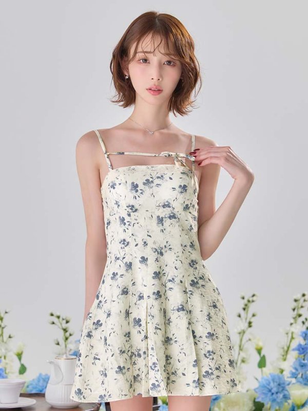 ブルー モデル：天海りこ　身長：156cm　着用サイズ：Sサイズ