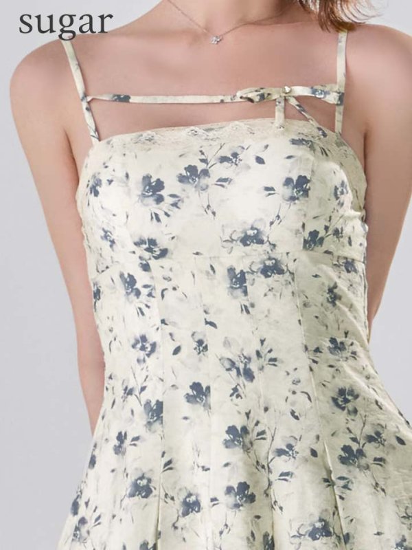 ブルー モデル：天海りこ　身長：156cm　着用サイズ：Sサイズ