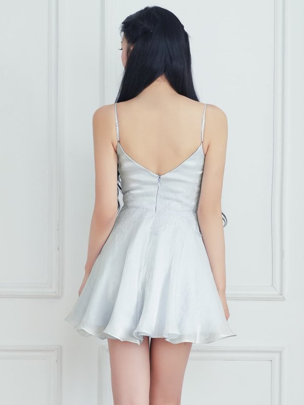 サックス　モデル：ゆいぴす　身長：170cm　着用サイズ：Sサイズ