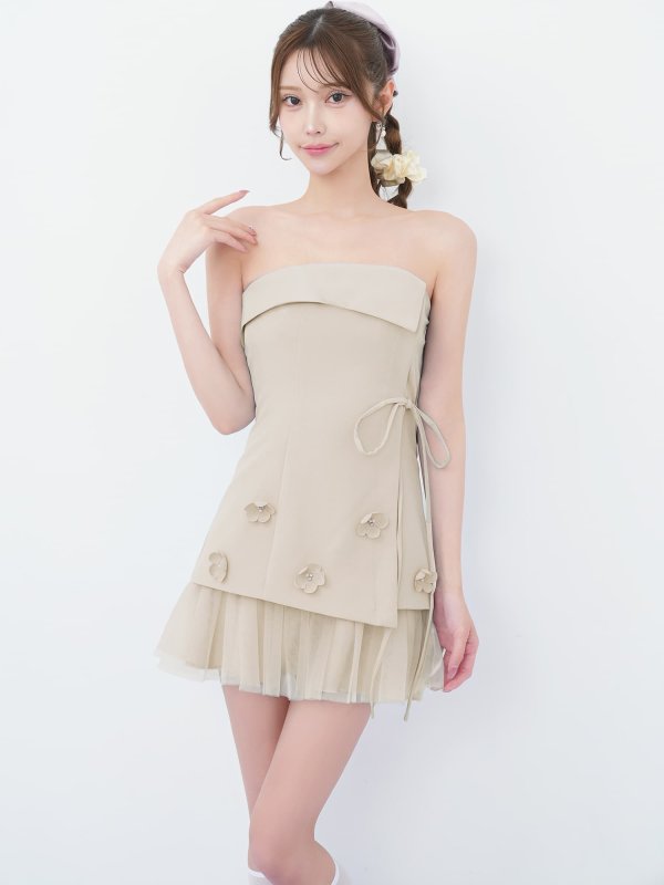 ベージュ　モデル：るりぴ　身長：165cm　着用サイズ：Sサイズ