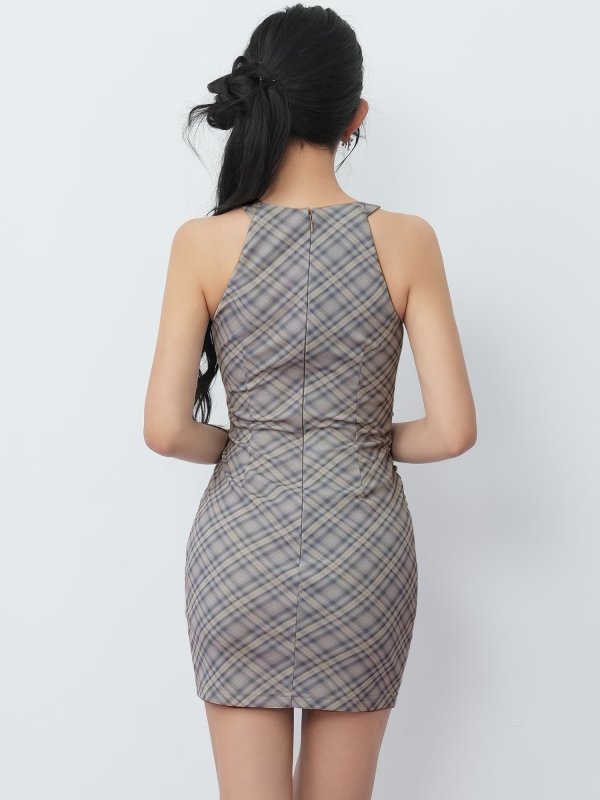 ブルー　モデル：ゆいぴす　身長：170cm　着用サイズ：Sサイズ