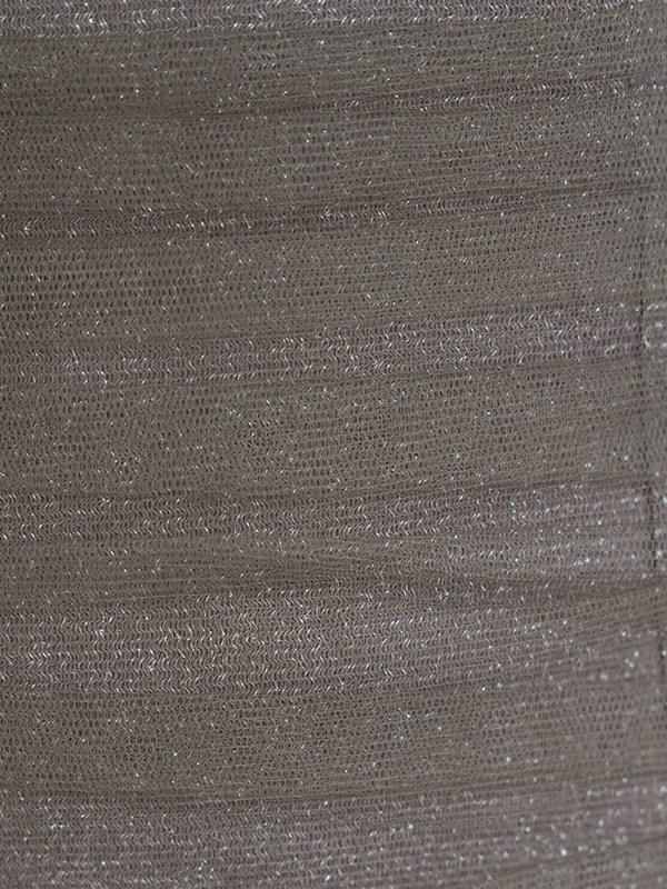 グレー