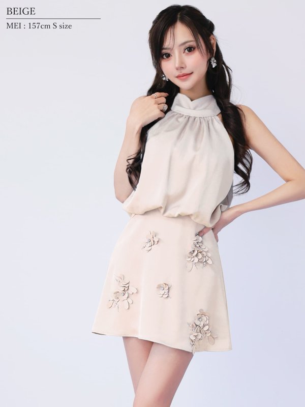 アイボリー　モデル：葉月芽生　身長：157cm　着用サイズ：Sサイズ