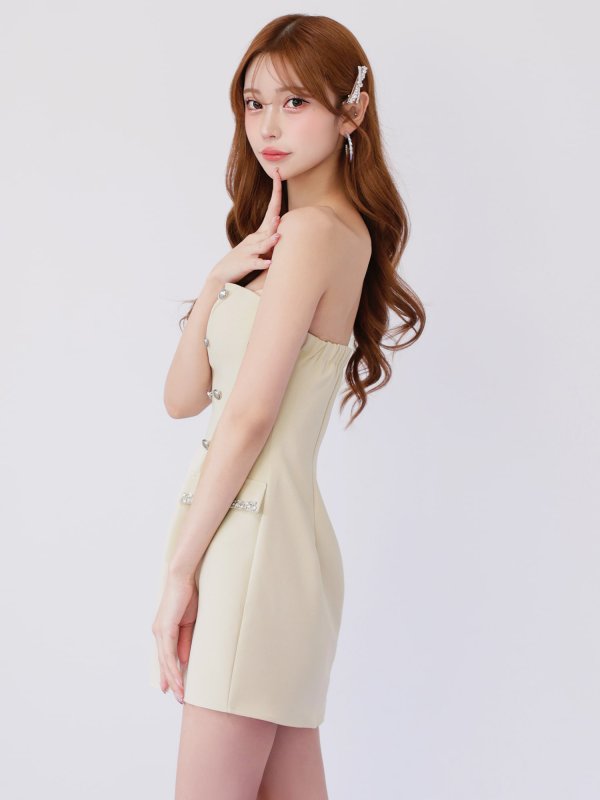 ベージュ　モデル：るりぴ　身長：165cm　着用サイズ：Sサイズ