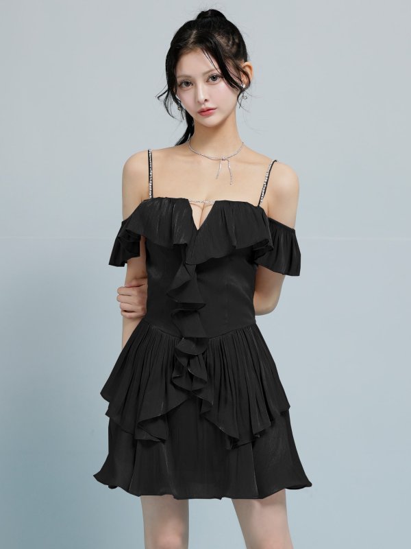 ブラック モデル：ミレイ　身長：156cm　着用サイズ：Sサイズ