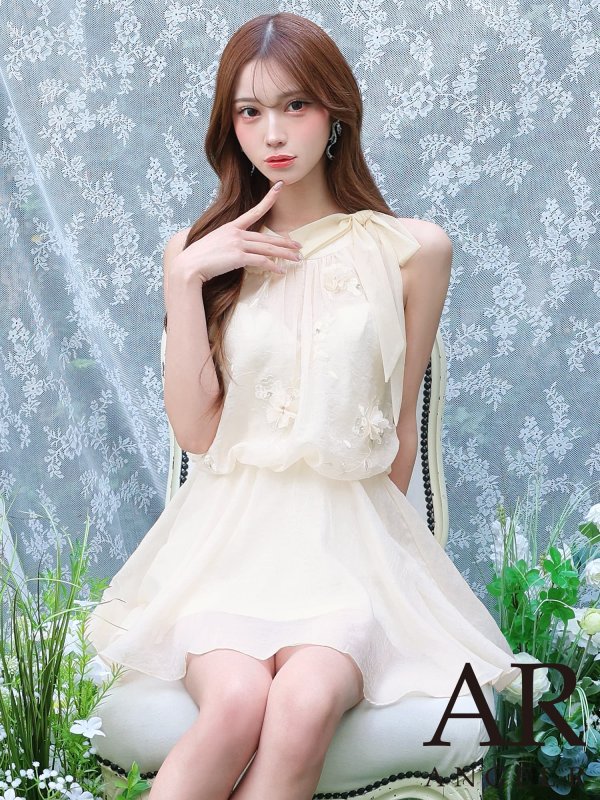 アイボリー　モデル：るりぴ　身長：165cm　着用サイズ：Sサイズ