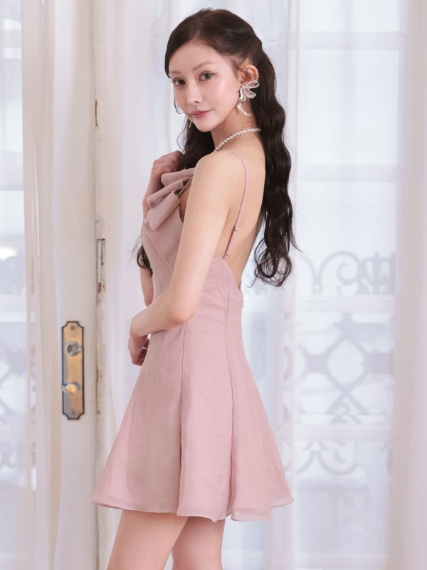 ピンク　モデル：ミレイ　身長：156cm　着用サイズ：Sサイズ