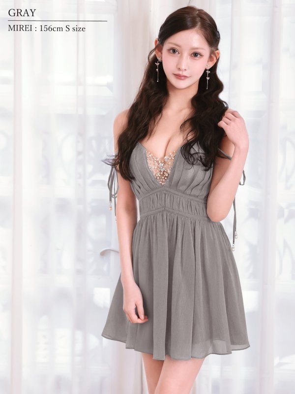グレー　モデル：ミレイ　身長：156cm　着用サイズ：Sサイズ