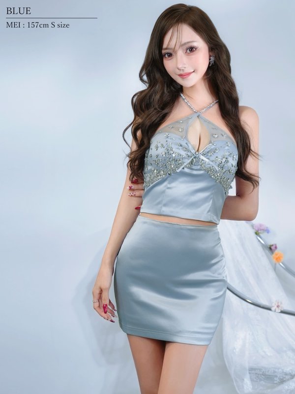 ブルー　モデル：葉月芽生　身長：157cm　着用サイズ：Sサイズ