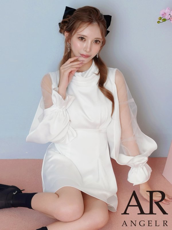 ホワイト　モデル：ゆな　身長：161cm　着用サイズ：Sサイズ