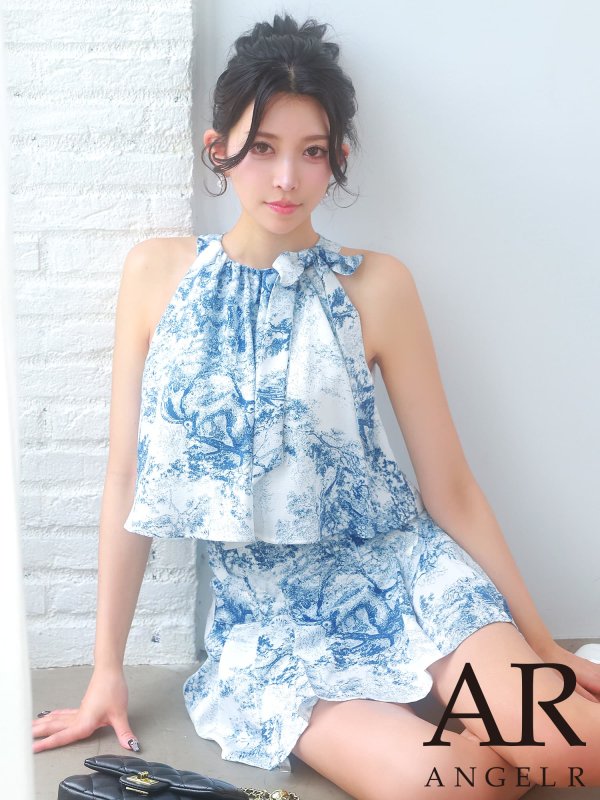ブルー　モデル：ゆいぴす　身長：170cm　着用サイズ：Sサイズ