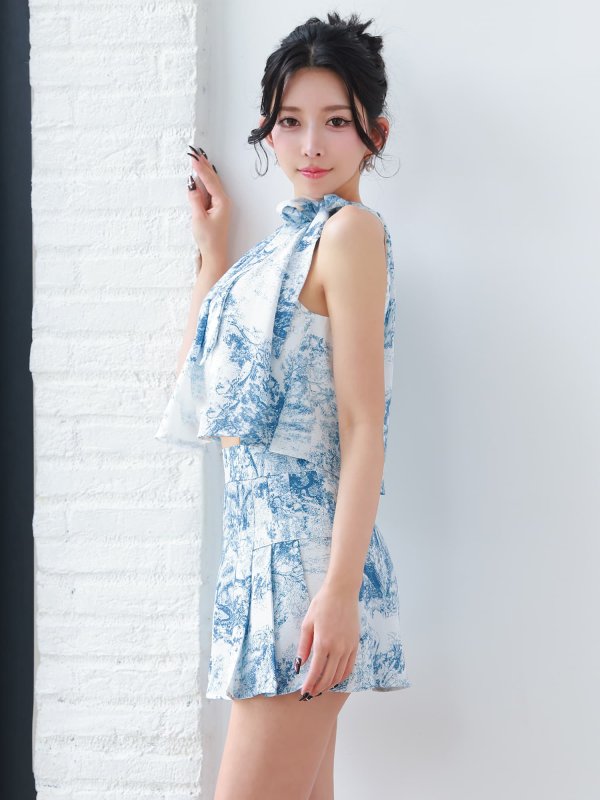 ブルー　モデル：ゆいぴす　身長：170cm　着用サイズ：Sサイズ