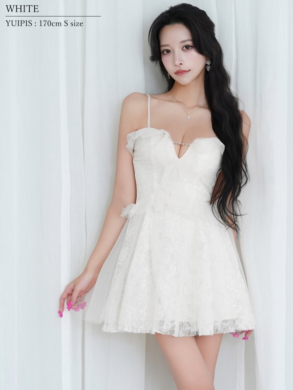 ホワイト　モデル：ゆいぴす　身長：170cm　着用サイズ：Sサイズ