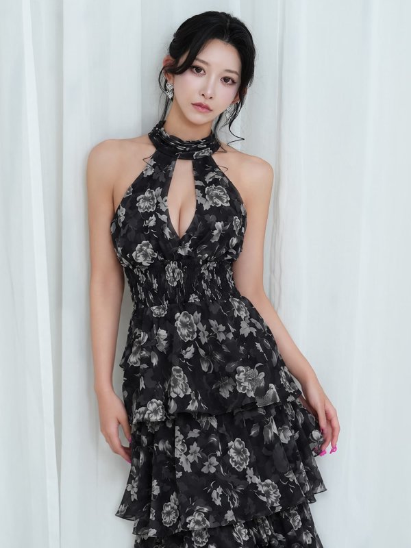 ブラック　モデル：ゆいぴす　身長：170cm　着用サイズ：Sサイズ