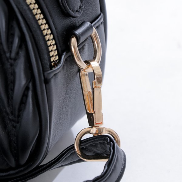 画像8: ストラップ付きキルティングショルダーミニバッグ【2カラー】[OF04]