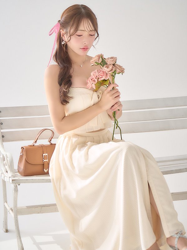 クリームイエロー モデル：りな　身長：160cm　着用サイズ：Sサイズ