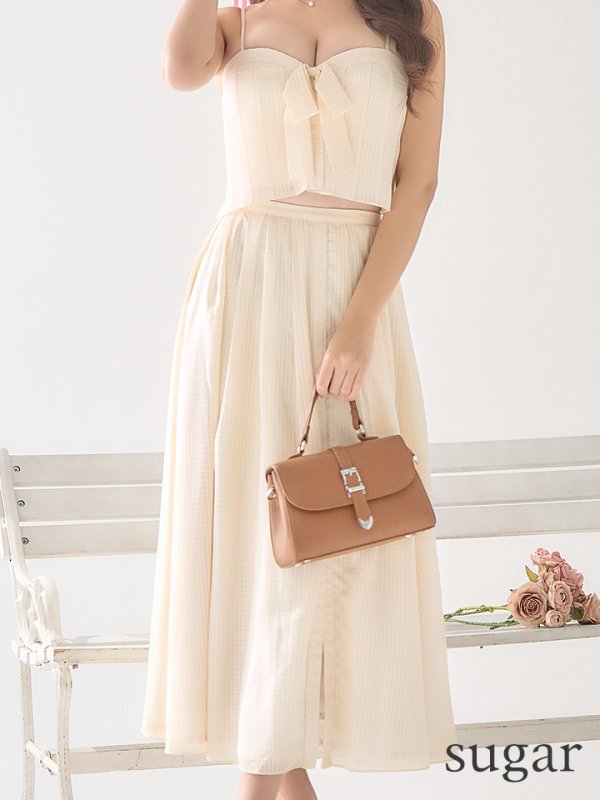 クリームイエロー モデル：りな　身長：160cm　着用サイズ：Sサイズ