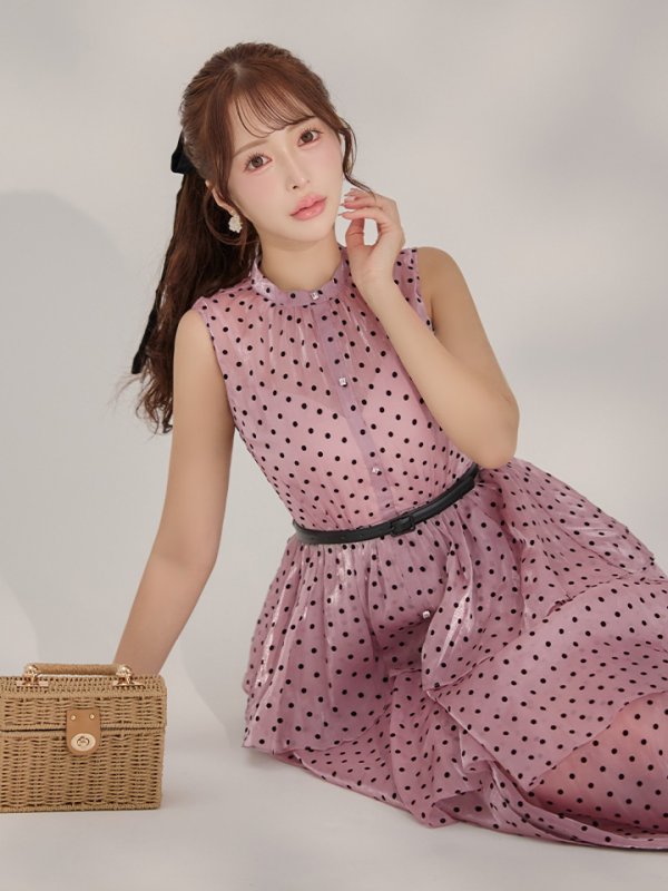 ピンク モデル：りな　身長：160cm　着用サイズ：Sサイズ