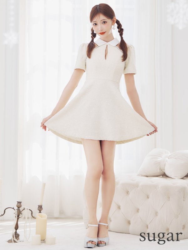 ホワイト モデル:明日花キララ 身長:162cm 着用サイズ:Sサイズ