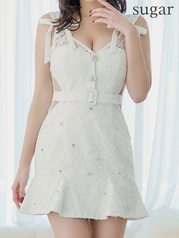 ホワイト モデル:ぴょな 身長:160cm 着用サイズ:Sサイズ