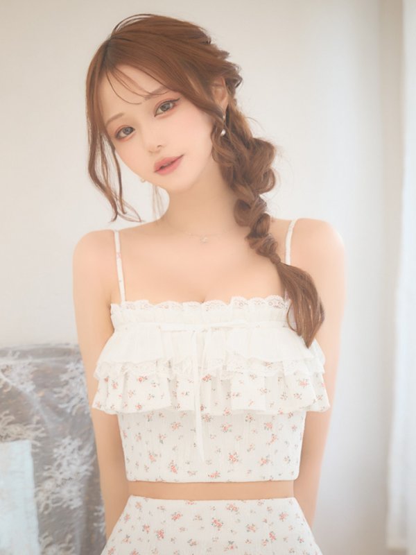 ピンク　モデル：れみ　身長：163cm　着用サイズ：Sサイズ