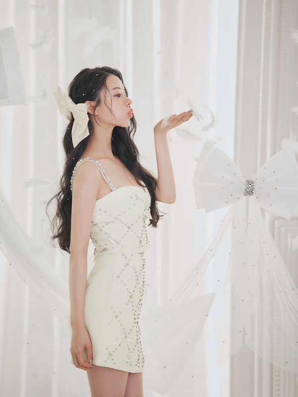 画像23: 【るな/関西コレクション着用】XSサイズあり【ROBE de FLEURS/ローブドフルール】サテンリボン/ ビジュー/ ガーリー/ セットアップ/ タイト/ ミニドレス/ キャバドレス[OF08]