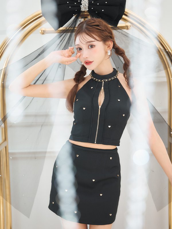 ブラック モデル:明日花キララ 身長:162cm 着用サイズ:Sサイズ