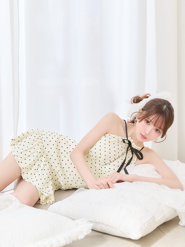 アイボリー　モデル：いおり 身長：164cm 着用サイズ：Sサイズ