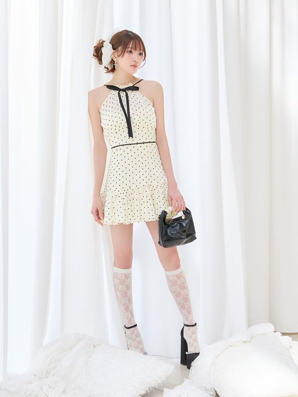 アイボリー　モデル：いおり 身長：164cm 着用サイズ：Sサイズ