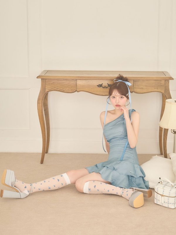 ブルーグレー　モデル：羽澄まり　身長：158cm　着用サイズ：Sサイズ