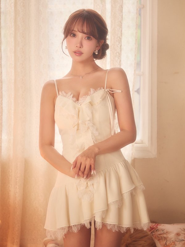 アイボリー　モデル：三上悠亜　身長：159cm　着用サイズ：Sサイズ