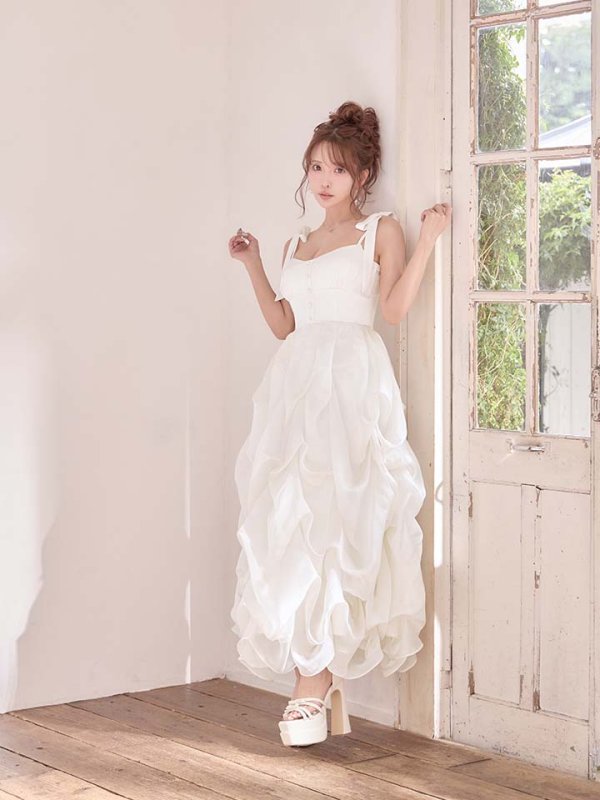 モデル：三上悠亜　身長：159cm　着用サイズ：Sサイズ