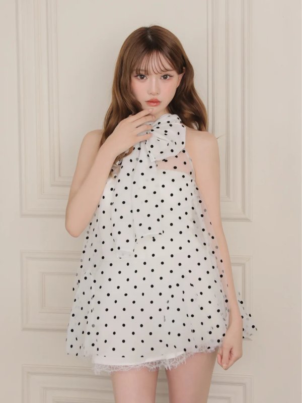 ホワイト　モデル：いおり　身長：161cm　着用サイズ：Sサイズ
