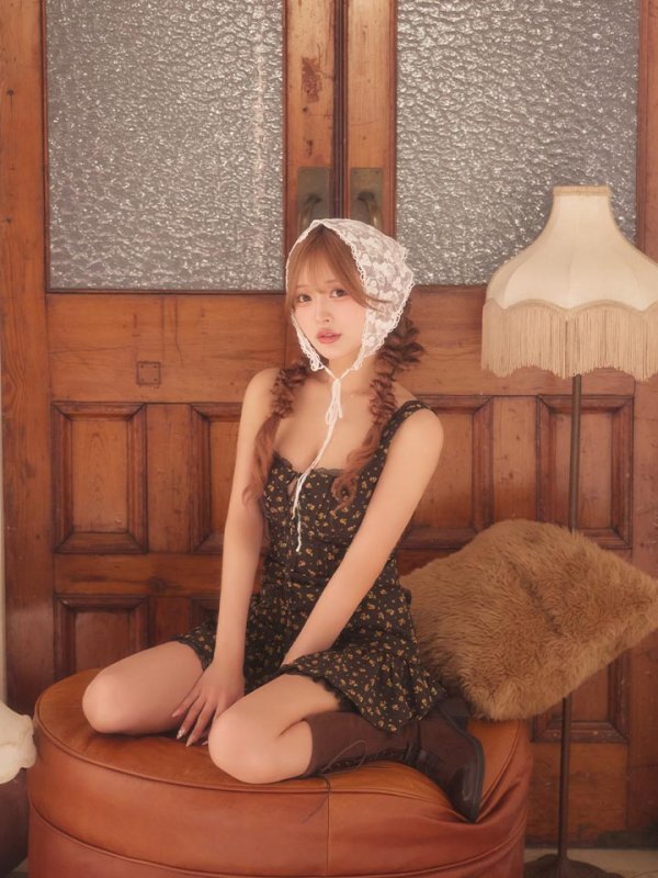 ブラウン　モデル：ななにー　身長：161cm　着用サイズ：Sサイズ