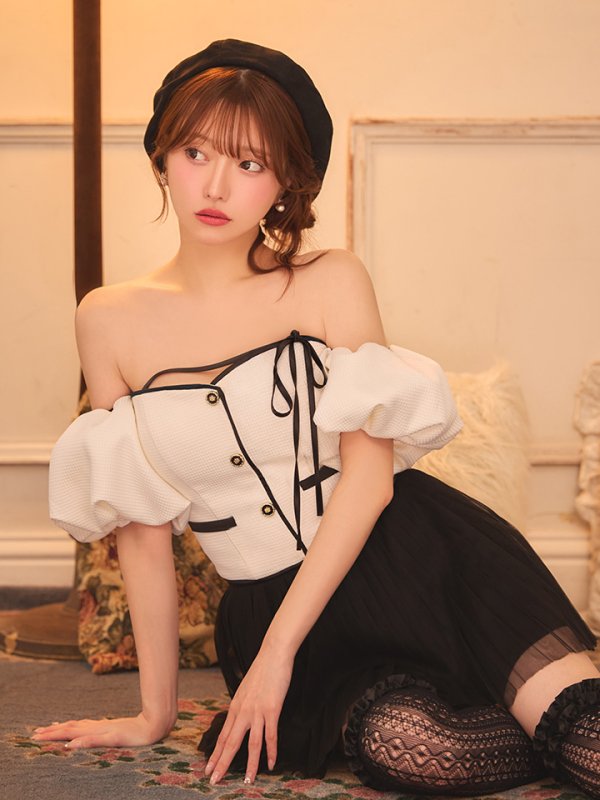 アイボリーxブラック　モデル：羽澄まり　身長：158cm　着用サイズ：Sサイズ