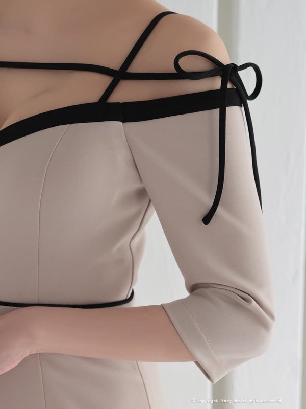 ベージュ　モデル：七瀬みほ　身長：162cm　着用サイズ：Sサイズ