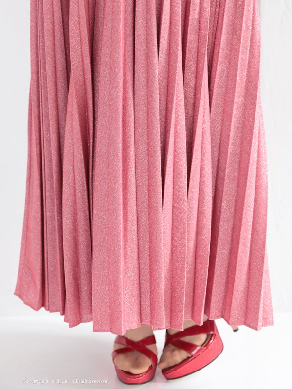 ピンク モデル:七瀬みほ 身長:162cm 着用サイズ:Sサイズ