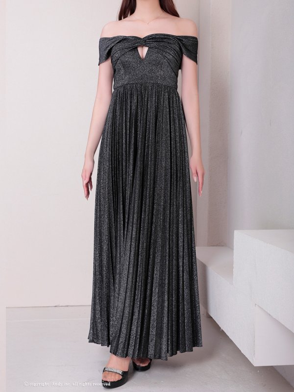 ブラック モデル:あみ 着用サイズ:Sサイズ