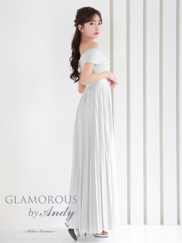 ホワイト モデル:七瀬みほ 身長:162cm 着用サイズ:Sサイズ