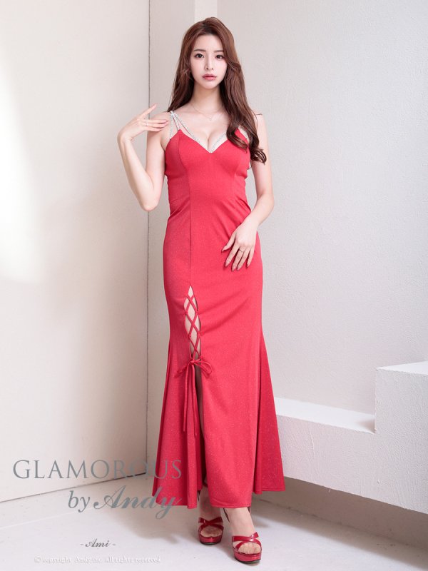 レッド モデル：あみ　身長：163cm　着用サイズ：Sサイズ